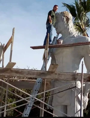 ESCULTURA MONUMENTAL