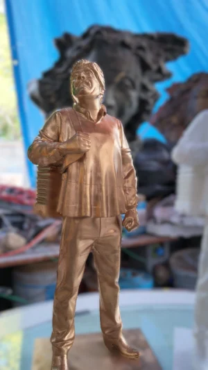 ESCULTURA MINIATURA