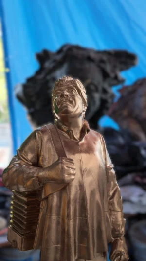 ESCULTURA MINIATURA